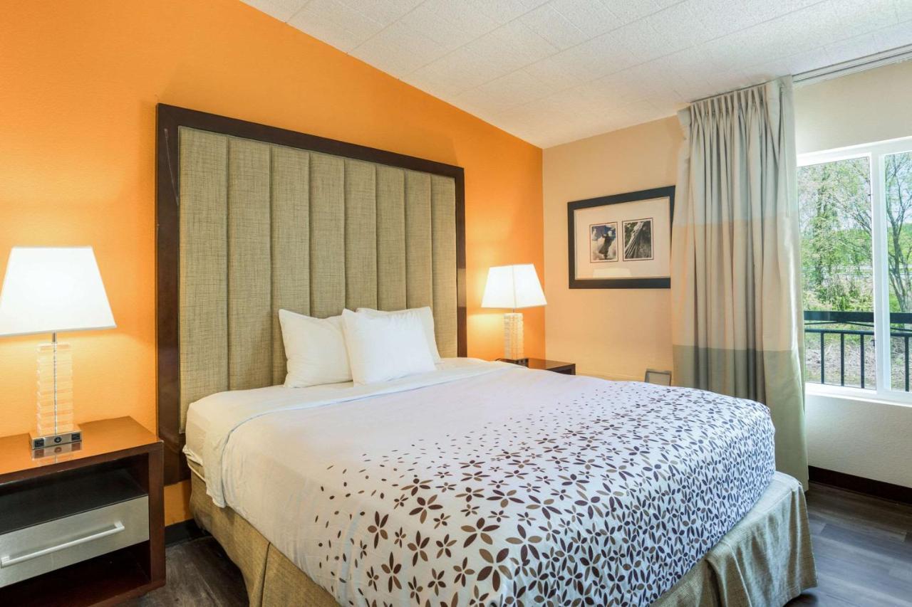 Fairmount Inn & Suites - Stroudsburg, Poconos Delaware Water Gap Exteriör bild